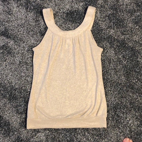 EUC Gold Old Navy Circle Neck Tank - Picture 7 of 7